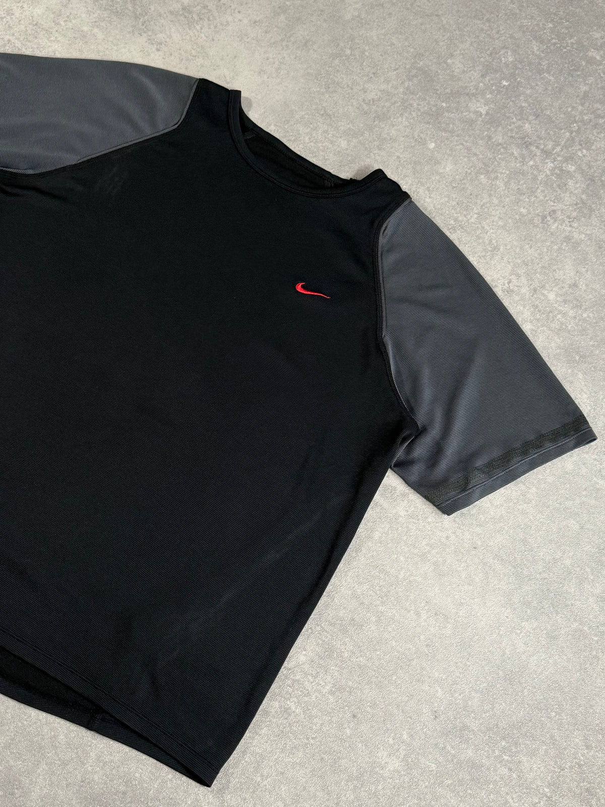 Vintage Nike Technical Panelling Early 2000s T-Shirt